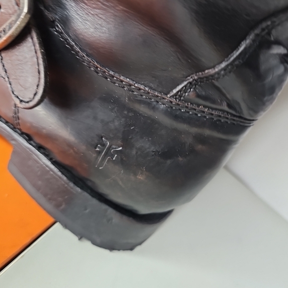 Frye Men's Dark Leather Buckle Boots Size 10.5 - Picture 2 of 8
